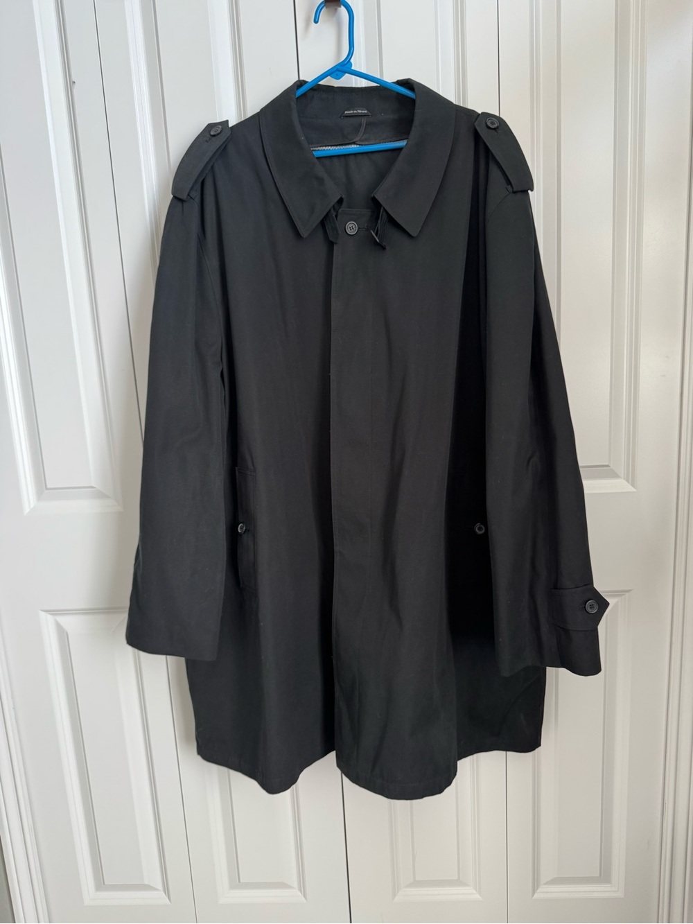 Oleg Cassini Signature Collection Men's Black Classic Trench Coat 60